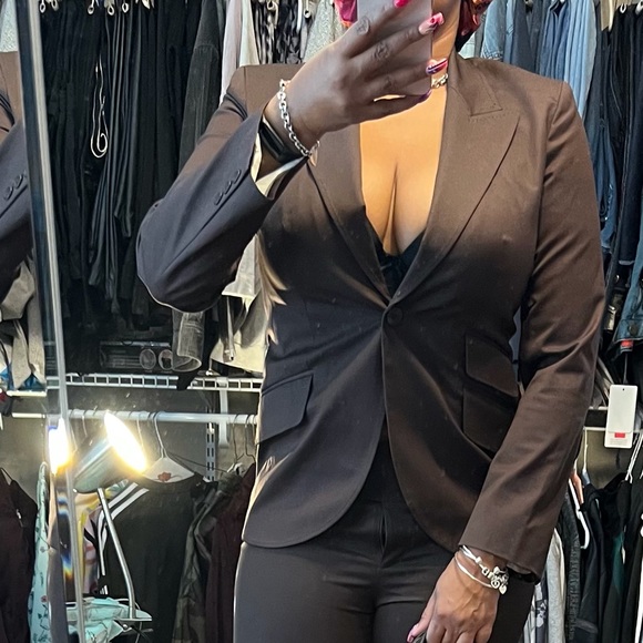 Brown Pant Suit - Picture 3 of 8